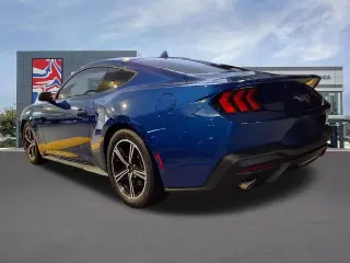 Ford Mustang 2024 EcoBoost 2 puertas Fastback