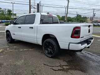 Ram 1500 2023 4x4 Big Horn 4dr Crew Cab 5.6 ft. SB Pickup