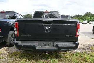 Ram 1500 2019 4x4 Big Horn 4 puertas Quad Cab batea de 6.4 pies