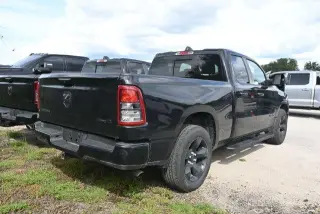 Ram 1500 2019 4x4 Big Horn 4 puertas Quad Cab batea de 6.4 pies