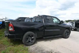Ram 1500 2019 4x4 Big Horn 4 puertas Quad Cab batea de 6.4 pies