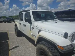 Jeep Gladiator 2023 4x4 Willys Sport 4 puertas Cabina tripulación 5.0 pies. SB