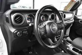 Jeep Gladiator 2021 4x4 Sport 4 puertas Crew Cab Caja corta de 5.0 pies