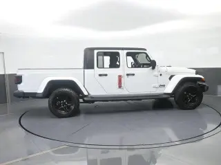 Jeep Gladiator 2021 4x4 Sport 4 puertas Crew Cab Caja corta de 5.0 pies