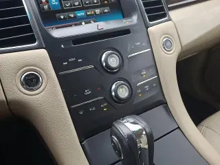 Ford Taurus 2015 Limited 4dr Sedán