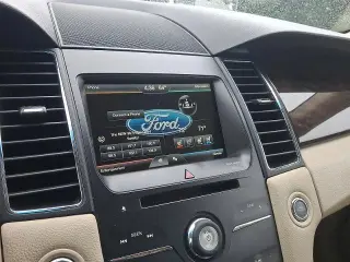 Ford Taurus 2015 Limited 4dr Sedán