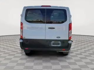 Furgoneta de pasajeros Ford Transit 2024 350 XL 3 puertas LWB de techo bajo