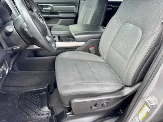 Ram 1500 2019 4x4 Big Horn 4dr Crew Cab 5.6 ft. SB Pickup