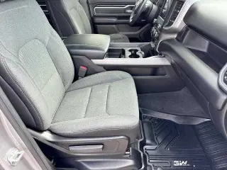 Ram 1500 2019 4x4 Big Horn 4dr Crew Cab 5.6 ft. SB Pickup