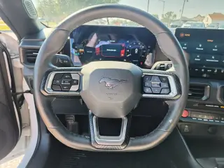 Ford Mustang 2024 EcoBoost Fastback de 2 puertas