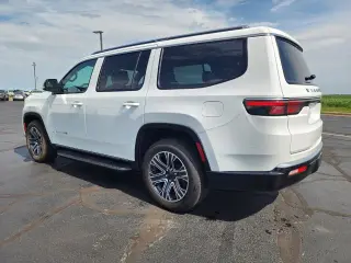 Jeep Wagoneer 2024 4x4 Serie II SUV de 4 puertas