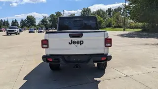 Jeep Gladiator 2021 4x4 Sport 4 puertas Cabina Crew 5.0 pies SB