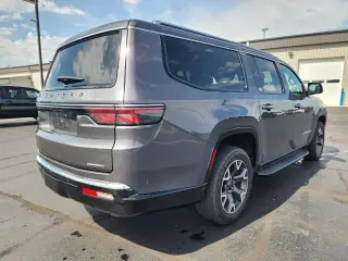 Jeep Wagoneer L 2024 4x4 Serie III 4dr SUV
