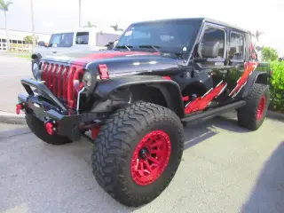 Jeep Gladiator 2020 4x4 Sport 4 puertas Crew Cab Caja corta de 5.0 pies