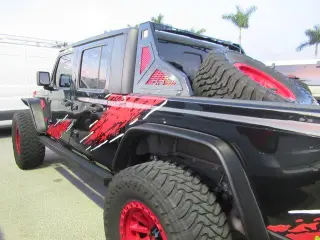Jeep Gladiator 2020 4x4 Sport 4 puertas Crew Cab Caja corta de 5.0 pies
