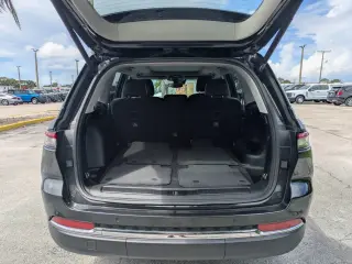 Jeep Grand Cherokee 2023 4x4 Limited SUV de 4 puertas