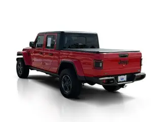 Jeep Gladiator 2022 4x4 Sport 4dr Crew Cab 5.0 ft. SB