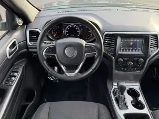 Jeep Grand Cherokee 2019 4x4 Laredo SUV de 4 puertas