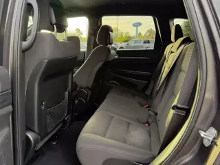 Jeep Grand Cherokee 2019 4x4 Laredo SUV de 4 puertas
