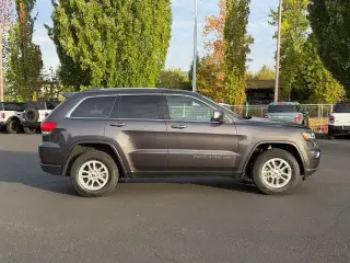 Jeep Grand Cherokee 2019 4x4 Laredo SUV de 4 puertas