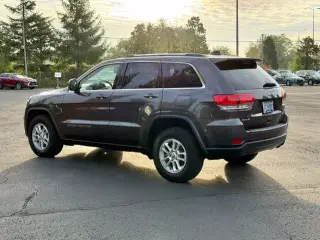 Jeep Grand Cherokee 2019 4x4 Laredo SUV de 4 puertas