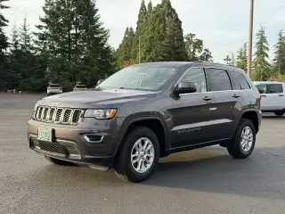 Jeep Grand Cherokee 2019 4x4 Laredo SUV de 4 puertas