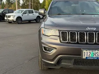 Jeep Grand Cherokee 2019 4x4 Laredo SUV de 4 puertas
