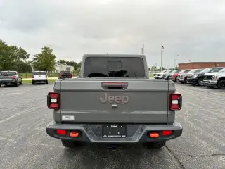 Jeep Gladiator 2020 4x4 Mojave 4 puertas Cabina Doble caja corta de 5.0 pies
