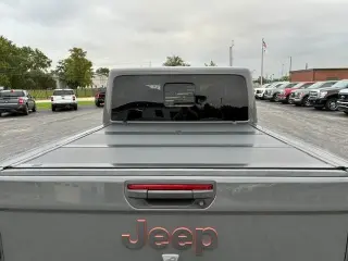 Jeep Gladiator 2020 4x4 Mojave 4 puertas Cabina Doble caja corta de 5.0 pies