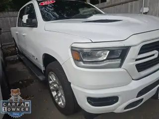 Ram 1500 2023 4x4 Laramie Cabina de Crew de 4 puertas con cama de 5.6 pies