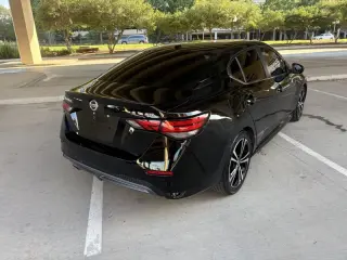 2022 Nissan Sentra SR Xtronic CVT