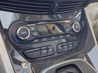 Ford C-MAX Energi 2013 SEL 4dr Wagon