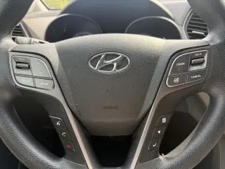 2016 Hyundai Santa Fe SE