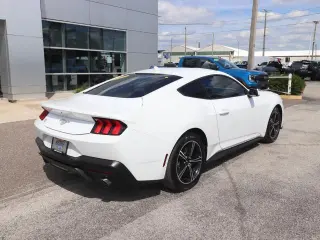 Ford Mustang 2024 EcoBoost 2 puertas Fastback