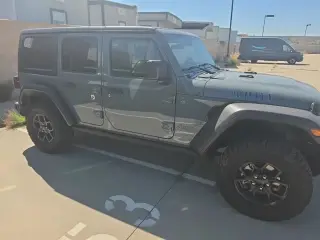 Jeep Wrangler 2024 4x4 Willys 4xe 4 puertas SUV