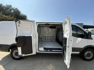 2017 Ford Transit-150