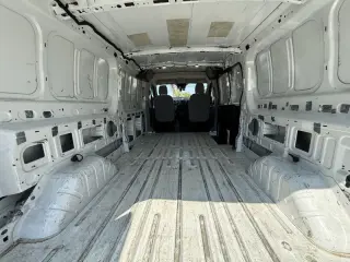 2017 Ford Transit-150