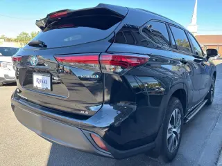 2023 Toyota Highlander Hybrid XLE