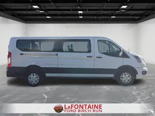 Furgoneta de pasajeros Ford Transit 2024 350 XL de 3 puertas, batalla larga y techo bajo