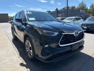 2023 Toyota Highlander Hybrid XLE
