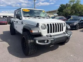 Jeep Gladiator 2023 4x4 Sport 4 puertas Crew Cab 5.0 pies SB
