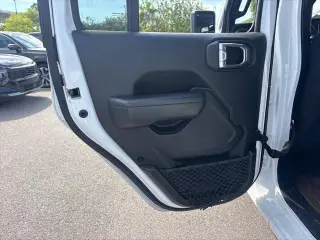 Jeep Gladiator 2023 4x4 Sport 4 puertas Crew Cab 5.0 pies SB