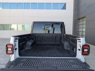 Jeep Gladiator 2026 4x4 Rubicon 4 puertas Doble Cabina 5.0 pies Caja Corta