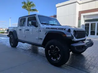 Jeep Gladiator 2026 4x4 Rubicon 4 puertas Doble Cabina 5.0 pies Caja Corta