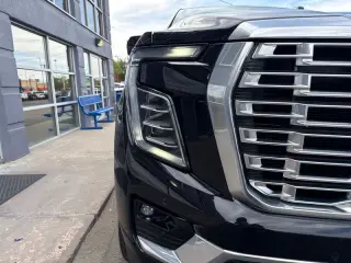 2025 GMC Yukon XL 4WD Denali