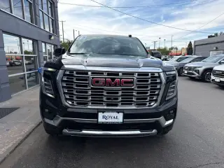 2025 GMC Yukon XL 4WD Denali