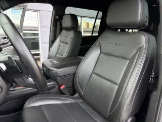 2025 GMC Yukon XL 4WD Denali