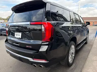 2025 GMC Yukon XL 4WD Denali