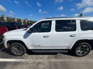 Jeep Wagoneer 2024 4x2 Serie II SUV de 4 puertas