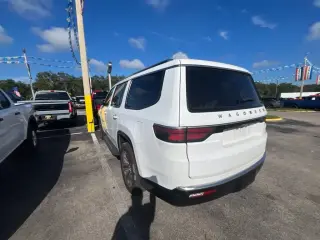 Jeep Wagoneer 2024 4x2 Serie II SUV de 4 puertas